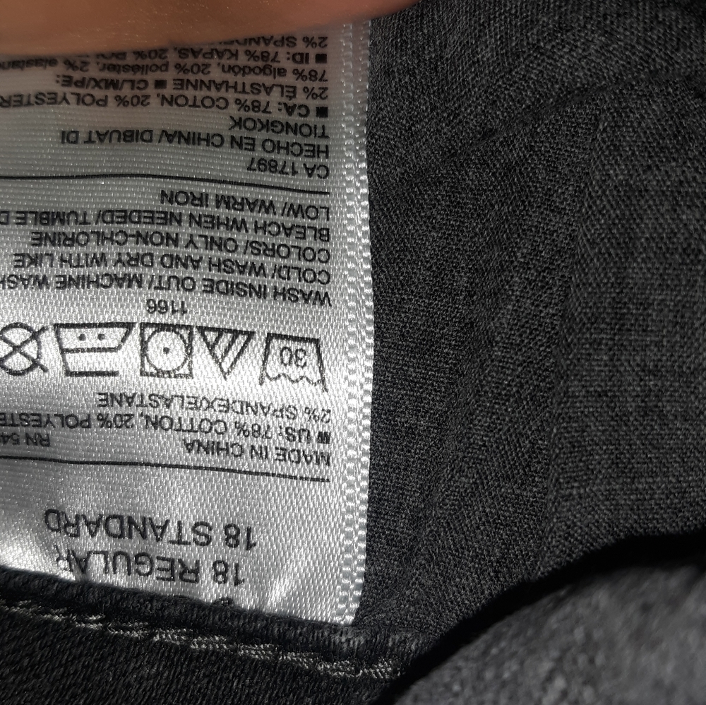 Old Navy - Picture 3 of 4